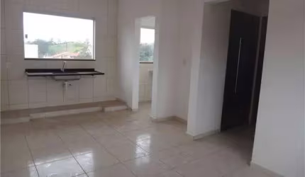 Apartamento com 2 quartos à venda na Rua Giacomo Longobardi, 293, Jardim Emília, Sorocaba, 50 m2 por R$ 160.000