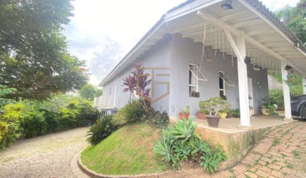 Chácara com 4.000m² à venda, em Valinhos.