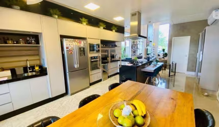 Casa à venda em Campinas, Swiss Park, com 3 suítes, com 210 m², Swiss Park