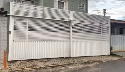 Vende-se ótimo imóvel