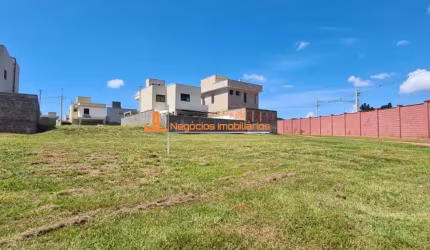 Lote 559,08 m² de esquina, sem vizinho lateral, Jardins Porto - Sen. Canedo - GO