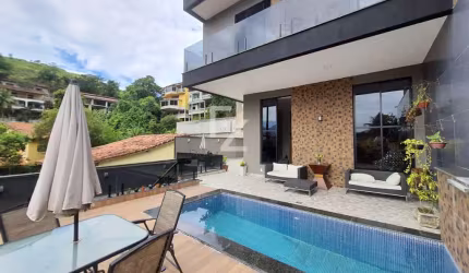 Casa cinematográfica na Taquara PORTEIRA FECHADA | 3 Suítes + Dep. Completa