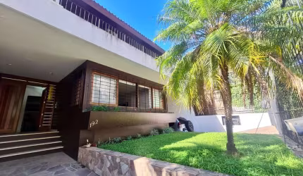 R$ 1.290.000 - LOCALIZAÇÃO SENSACIONAL - EXCELENTE CASA - 420M2 - 3 DORM - 3 VAGAS
