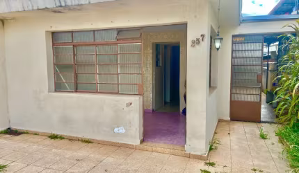 Casa térrea a venda com saída para duas ruas R. Zilda R. Coronel Cassio de Barros Casa verde alta SP