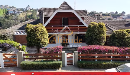 OPORTUNIDADE: Abaixo do valor de mercado, Casa das três lareiras em Campos do Jordão