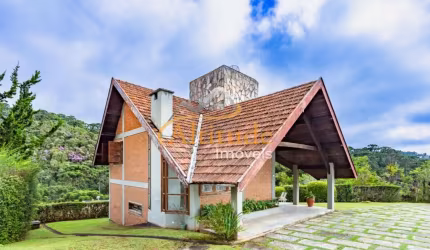 Residência no Domaine Saint Germain cercada por natureza