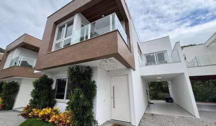 Casa em condomínio fechado com 3 quartos à venda na Estrada Caminho dos Açores, 1207, Santo Antônio de Lisboa, Florianópolis por R$ 2.295.000