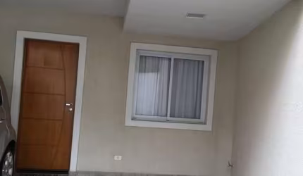 Lindo sobrado à venda dentro de condomínio na Zike Tuma, Zona Sul.