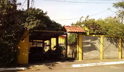 Casa térrea à venda em Veleiros