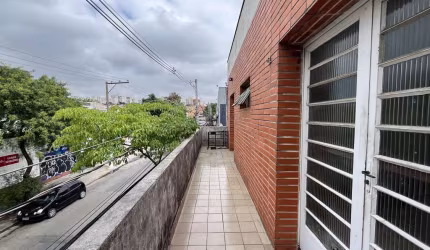 Casa assobradada para locação comercial ou residencial na Mooca