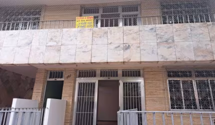 Duas casas tipo apartamento a venda em madureira