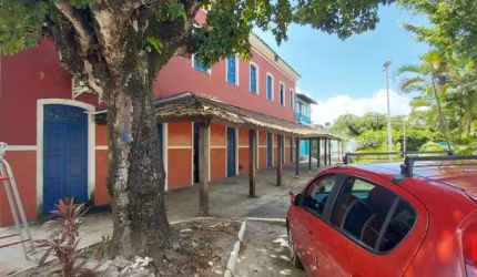 Casarão com mais de 100 anos no Centro de Itaparica.