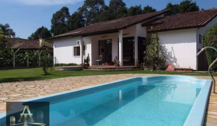 Casa em condomínio fechado com 5 quartos para alugar na Rua das Hortências, 497, Chácara Vale do Rio Cotia, Carapicuíba, 350 m2 por R$ 5.200