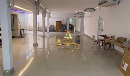 Casa com 4 dormitórios à venda, 486 m² por R$ 1.700.000,00 - Jardim dos Camargos - Barueri/SP