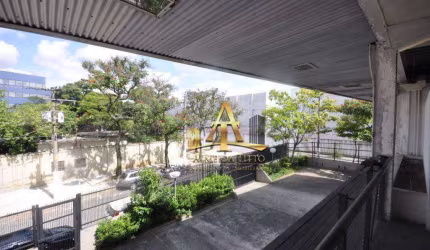 Prédio para Locação com 1970 m²  - Barra Funda em  São Paulo/SP.