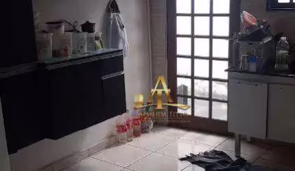 Casa com 2 dormitórios à venda, 250 m²- Vila Silviânia - Carapicuíba - São Paulo