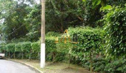 Terreno à Venda com 6.500 m² no Guarujá - Confira!
