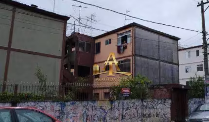 Apartamento com 2 dormitórios à venda, 50 m² por R$ 200.000,00 - Conjunto Habitacional Presidente Castelo Branco - Carapicuíba/SP