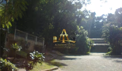 Terreno á venda na Granja Vianna - Condomínio Forest Hills