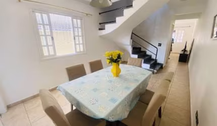 Casa com 2 dormitórios à venda, 112 m² por R$ 710.000,00 - Jardim dos Camargos - Barueri/SP