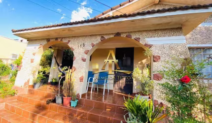 Casa com 2 dormitórios à venda construída em terreno de 525mt² por R$ 2.200.000 - Vila Barros - Barueri/SP