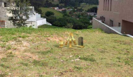 Terreno declive à venda no Condomínio New Ville - Santana de Parnaíba - SP