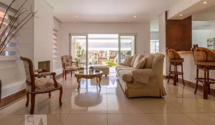 Casa com 3 dormitórios para alugar, 360 m² por R$ 18.865,00/mês - Alphaville 06 - Santana de Parnaíba/SP