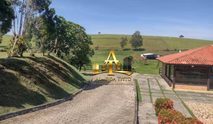 Fazenda à Venda - Zona Rural - Cachoeira Paulista/SP