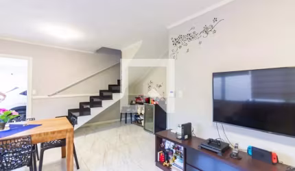 Casa à venda com 230m², 3 quartos e 2 vagas