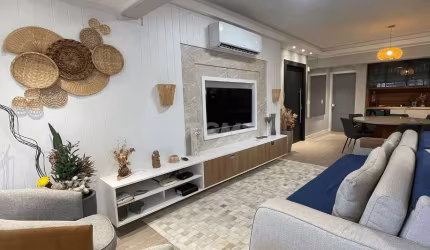 Apartamento quadra mar de 3 Dormitórios Finamente Mobiliado para Aluguel Anual no Centro  Balneário