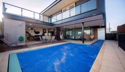 CASA À VENDA E LOCAÇÃO EM CONDOMÍNIO CAMPINAS/SP.