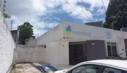Térrea para venda tem 200 metros quadrados com 6 quartos em Tambiá - João Pessoa - PB