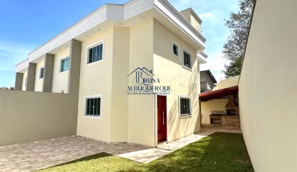 Casa à Venda em Itaquaquecetuba Residencial Scaffidi com 4 vagas de Garagem