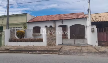 Casa 03 Dorm. em Ips  -  Campos dos Goytacazes