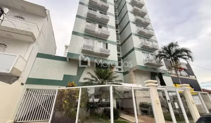 C em Centro - Campos dos Goytacazes, RJ por 1