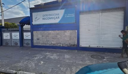 Casa Comercial em Parque Jardim Carioca  -  Campos dos Goytacazes