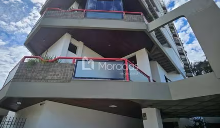 Prédio Inteiro em Centro - Campos dos Goytacazes, RJ por 1