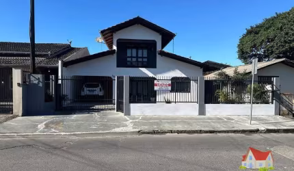 Residencia em Alvenaria C/02 Pisos C/Aprox.235 m2 + Terreno C/300,00 m2 No Bairro Aventureiro!