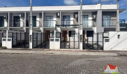Sobrado Geminado C/02 Quartos C/Otima Localizacao + Vaga de Garagem No Bairro Aventureiro !