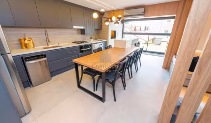Duplex mobiliado com duas suítes