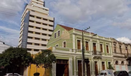 Cobertura 2 dormitórios à venda Centro Curitiba/PR