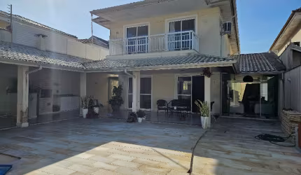 OPORTUNIDADE CASA EM COND: RECREIO DOS BANDEIRANTES