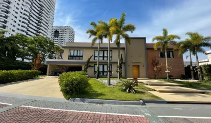 BELÍSSIMA CASA NO COND: VILLAGIO FELIVITÁ BARRA DA TIJUCA