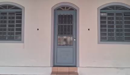 Casa Reformada com 2 Quartos na QR 402 – Samambaia Norte | Ótima Localização