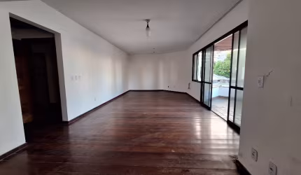 Ótimo apartamento à venda, na Graça