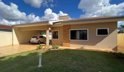 Casa com 3 dormitórios à venda por R$ 1.700.000 - Centro - Rolândia/PR