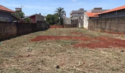TERRENO 765M2 NO CENTRO DA ROLÂNDIA