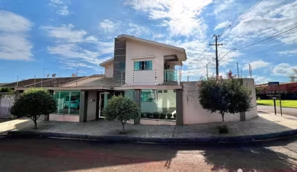 Casa com 3 dormitórios à venda por R$ 700.000,00 - Jardim Cidade Verde - Rolândia/PR