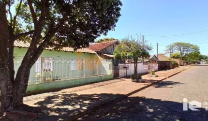 Casa com 3 dormitórios à venda, 240 m² por R$ 400.000,00 - Vila Oliveira - Rolândia/PR