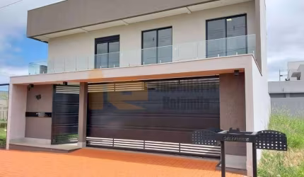 Casa com 3 dormitórios à venda, 230 m² por R$ 1.600.000,00 - Residencial Belmonte - Rolândia/PR